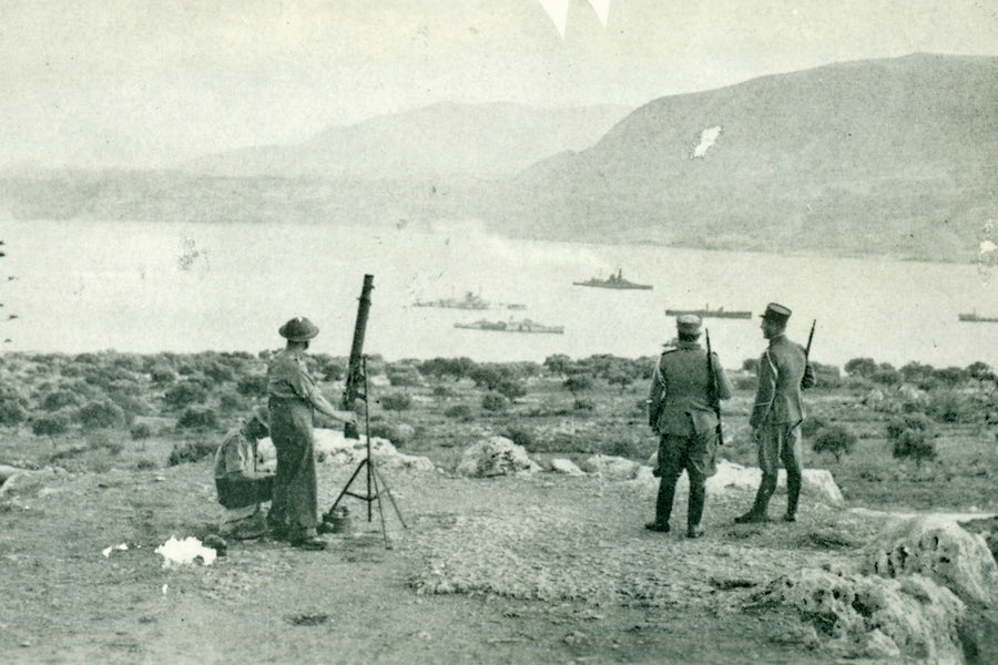 Κρήτη 1941. Έλληνες, Εγγλέζοι στρατιώτες και χωροφύλακες στον κόλπο της Σούδας