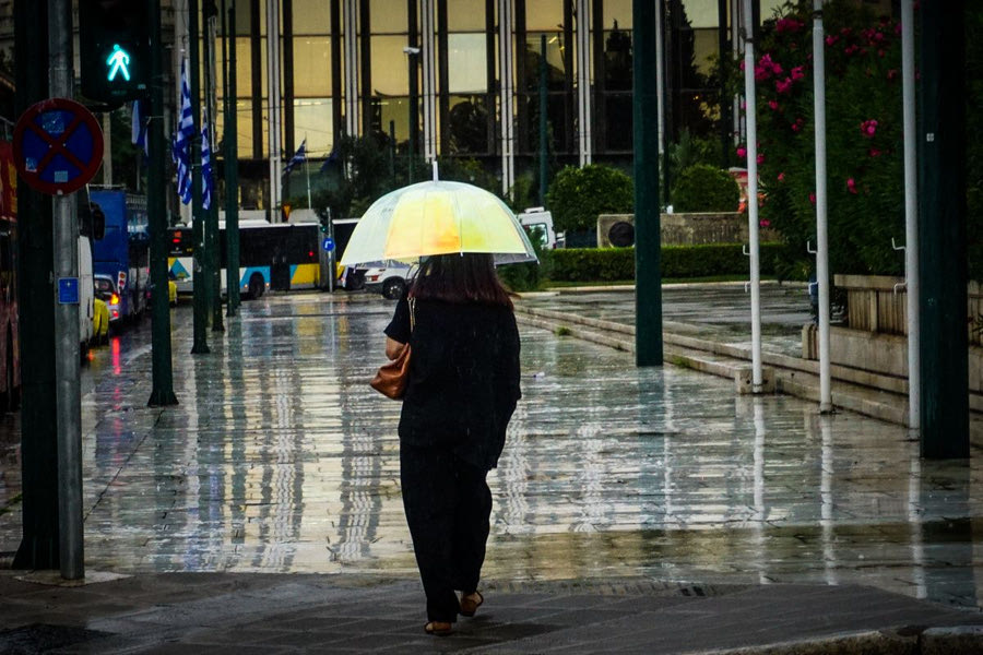 Δέκα περιοχές «στο στόχαστρο» με καταιγίδες, χαλάζι και κεραυνούς για 48 ώρες