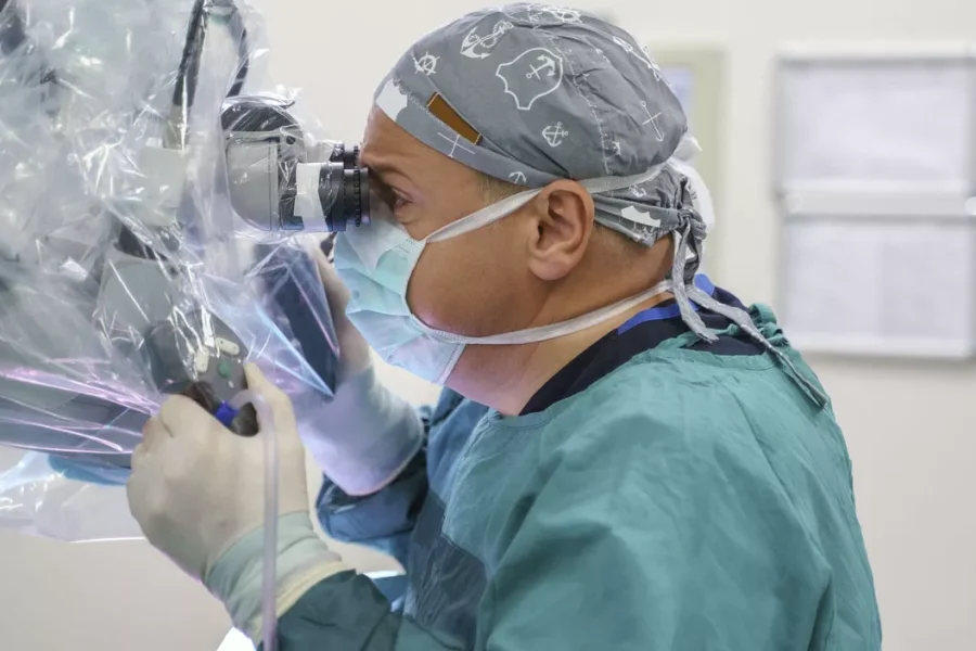 Ρομποτική χειρουργική: Πότε και πώς καλύπτεται από τα ασφαλιστήρια