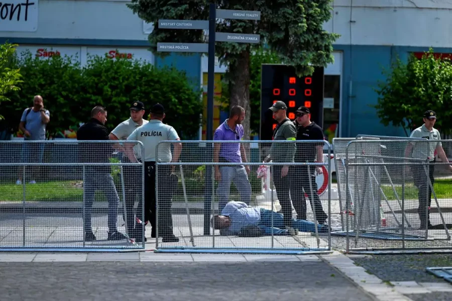 Μάχη για τη ζωή του δίνει ο Σλοβάκος πρωθυπουργός!