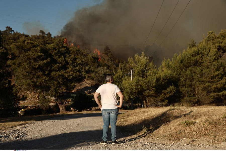 Φωτιά σε Σταμάτα και Κερατέα: Ανοιχτό το ΟΑΚΑ για φιλοξενία κατοίκων από τις περιοχές που εκκενώθηκαν