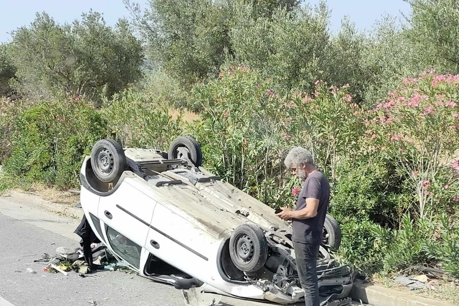 Σοκαριστικό τροχαίο με ανατροπή στο Σκαλάνι – στο νοσοκομείο μια μητέρα με το παιδί της!