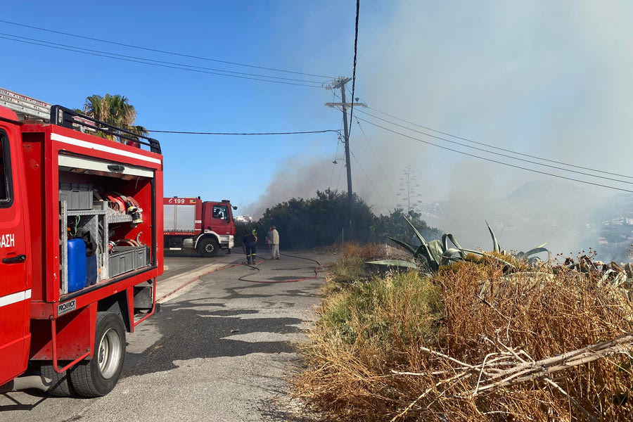 Σβήστηκε η φωτιά στην Κορώνη Μαγαρά – μαρτυρίες κατοίκων για ισχυρό θόρυβο!