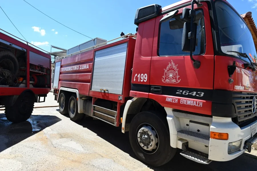 Φωτιά στην Εύβοια: Mήνυμα του 112 στους κατοίκους του Ζέφυρου