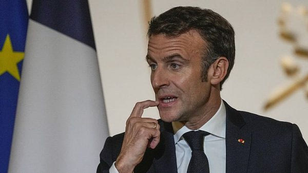 Γαλλία: Ο υποψήφιος της γαλλικής ακροδεξιάς καλεί τον Εμανουέλ Μακρόν να προκηρύξει πρόωρες εκλογές