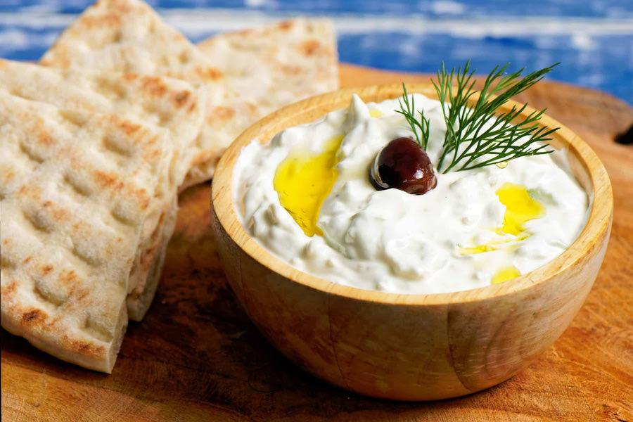 Taste Atlas: Το τζατζίκι στο top5 με τα 100 καλύτερα dips στον κόσμο