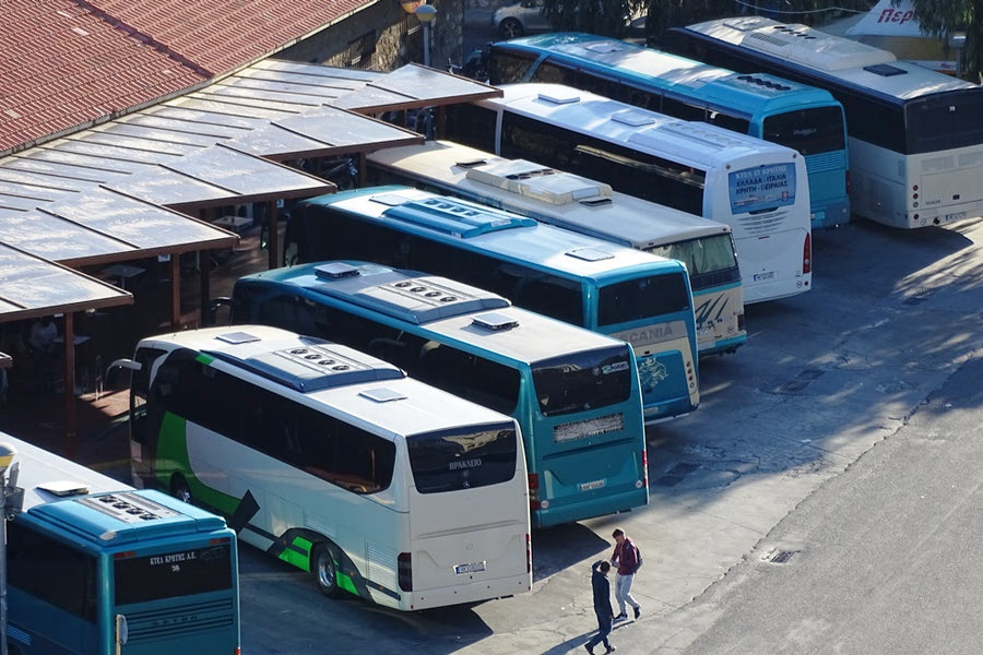 Ηράκλειο: 47χρονος αλλοδαπός υπό την επήρεια ουσιών επιτέθηκε σε πολίτες και αστυνομικούς