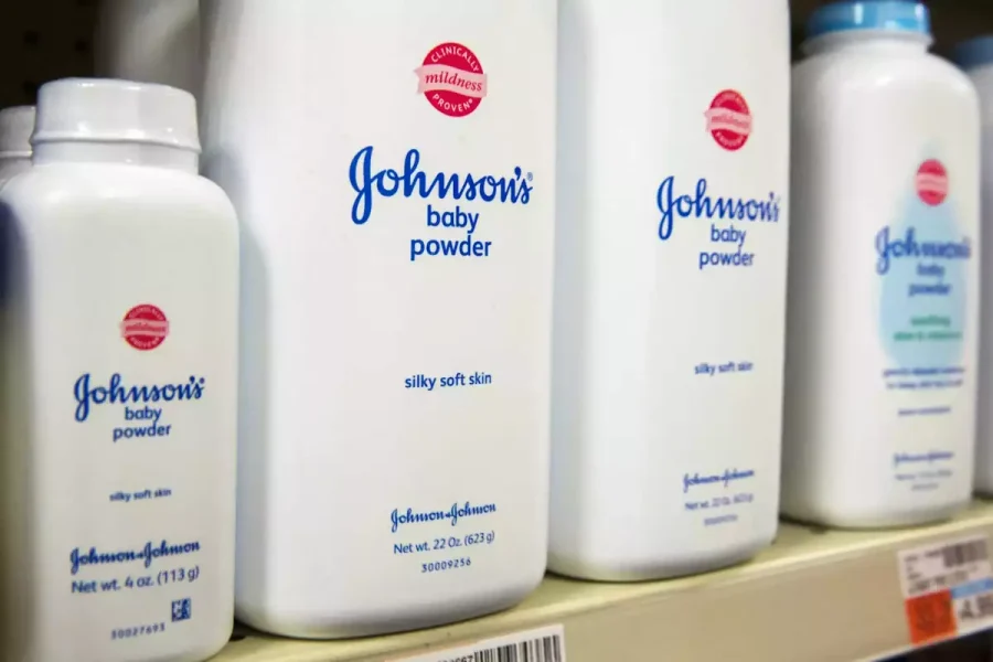 «Καμπάνα» 260 εκατ. δολαρίων σε Johnson & Johnson για το ταλκ που προκάλεσε καρκίνο