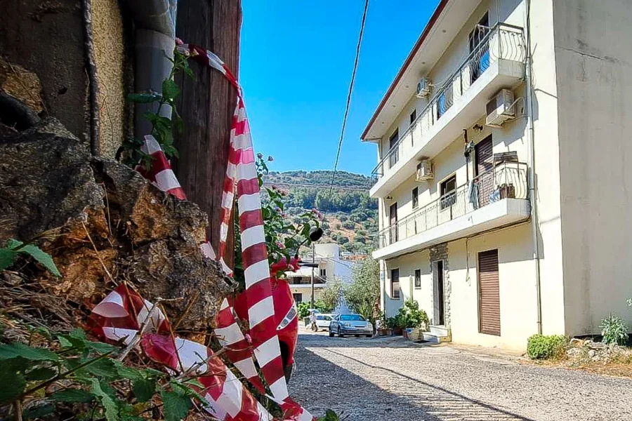 Γυναικοκτονία στην Αμφιλοχία: «Την απειλούσε, της είχε κόψει τα φρένα στο μηχανάκι» αποκαλύπτει φίλη της