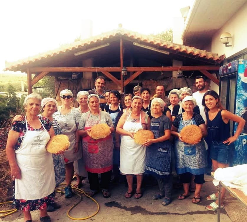 Ανάβουν οι φούρνοι για τη γιορτή του εφτάζυμου στην Κασταμονίτσα