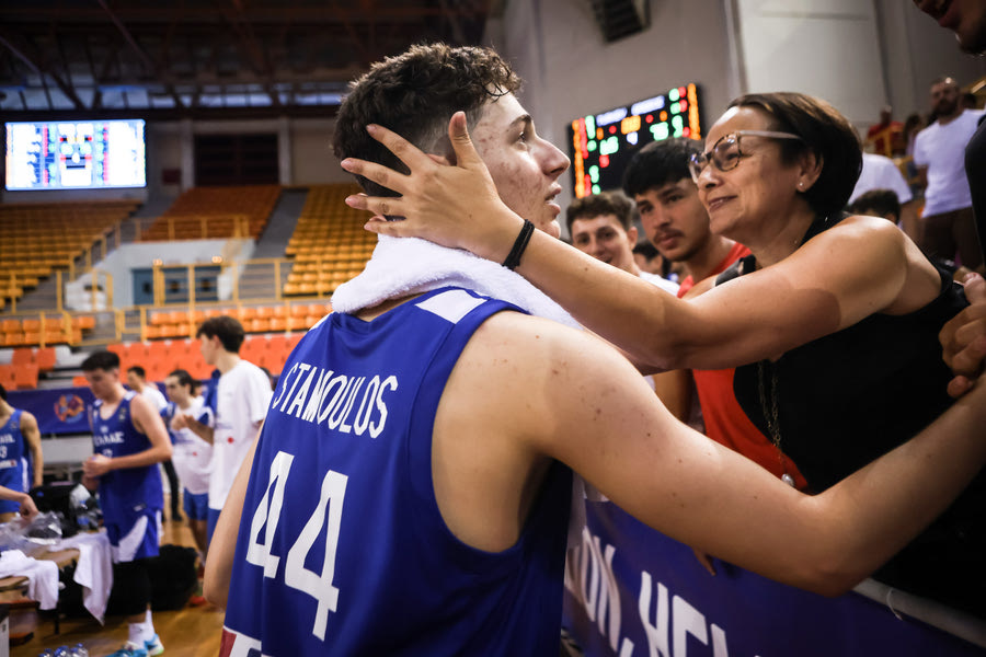 Και από την δημόσια τηλεόραση ο αποψινός ημιτελικός της Εθνικής Παίδων στο Ηράκλειο