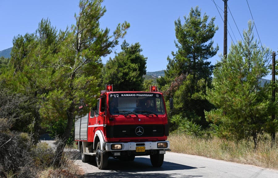 Ακραίος κίνδυνος πυρκαγιάς αύριο σε 4 περιφέρειες – Στο «κόκκινο» η μισή Ελλάδα μέχρι τον Δεκαπενταύγουστο