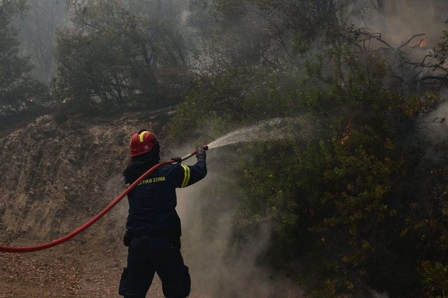 Προσοχή: Πολύ υψηλός ο κίνδυνος πυρκαγιάς στην Κρήτη