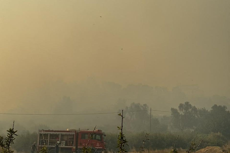 Φωτιά στο Ρέθυμνο: Κόπασαν οι άνεμοι – Στη μάχη και πάλι τα εναέρια μέσα