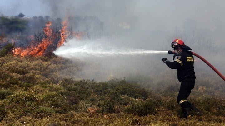 Υπό έλεγχο η φωτιά στην Καρέ Ρεθύμνου