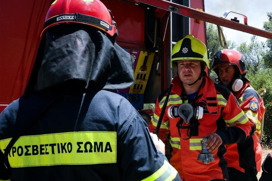 Φωτιά στη Ρόδο: Υπό μερικό έλεγχο το πύρινο μέτωπο στη Λίνδο