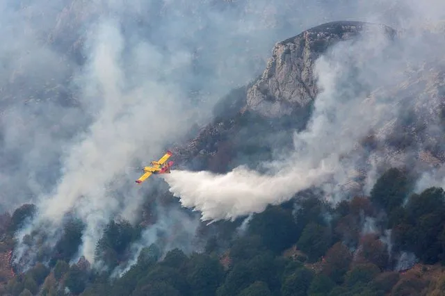 Σε εξέλιξη για 6η μέρα η πυρκαγιά στο Παγγαίο όρος