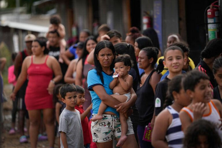 Παναμάς: Απέλασε 29 παράτυπους μετανάστες, εφαρμόζοντας για πρώτη φορά τη συμφωνία με τις ΗΠΑ για το μεταναστευτικό