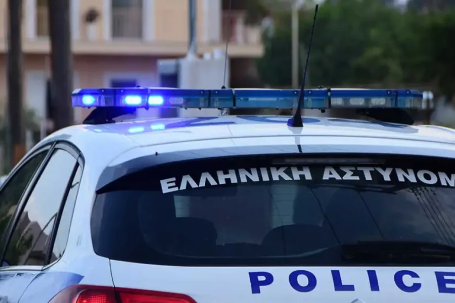 Θεσσαλονίκη: Ξυλοκόπησαν και λήστεψαν 21χρονο στη μέση του δρόμου