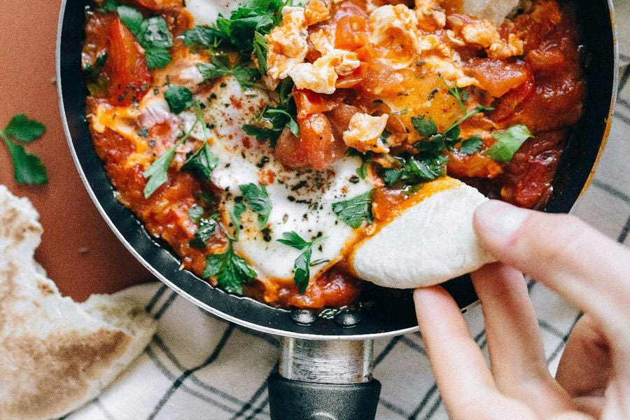 Αυγά Shakshuka: Η συνταγή που προστατεύει από το Αλτσχάιμερ