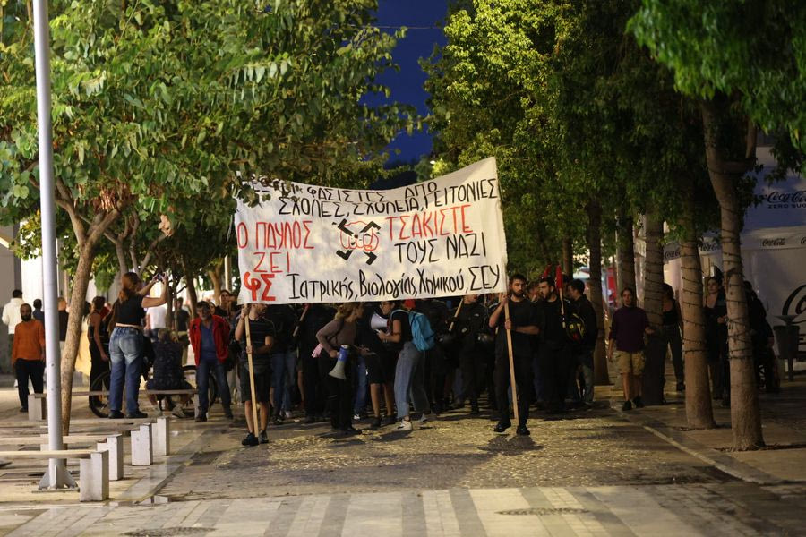 Ολοκληρώθηκε η πορεία μνήμης από τα 11 χρόνια της δολοφονίας του Παύλου Φύσσα – αντιφασιστικές συγκεντρώσεις και στην Κρήτη