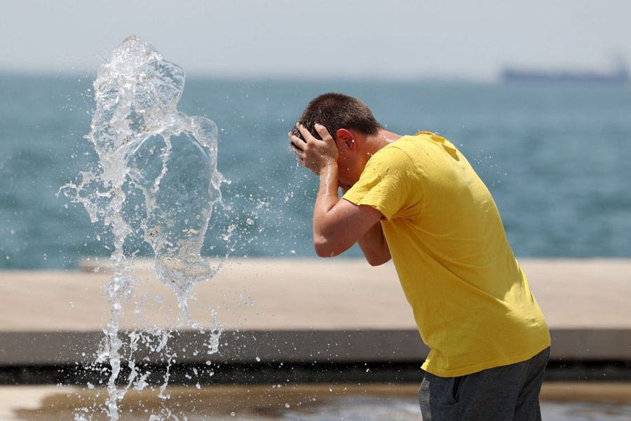 “Σκάει ο …τζίτζικας” μέσα Μαρτίου στην Κρήτη – Θερμοκρασίες Ιουνίου στο νησί