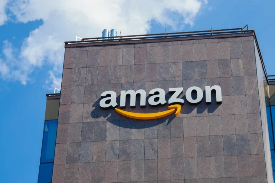 Amazon: Τέλος η εξ αποστάσεως εργασία – Ζητά από τους υπαλλήλους να επιστρέψουν στο γραφείο