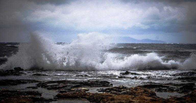 Συννεφιασμένο διήμερο με βροχές και καταιγίδες – τι ισχύει για την Κρήτη