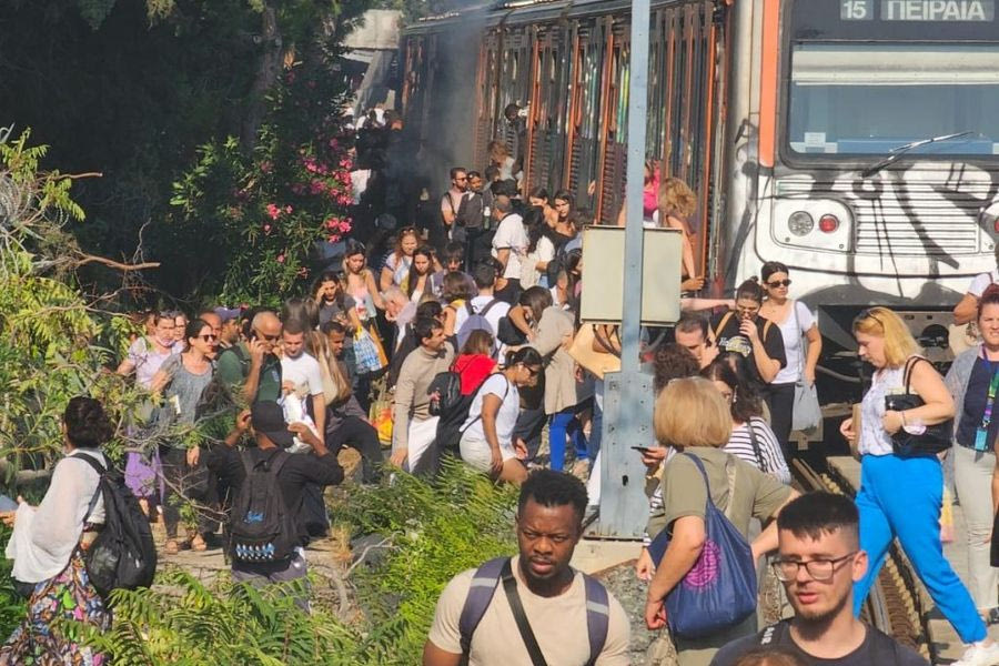 ΣΤΑΣΥ: Τι λέει για την φωτιά στον Ηλεκτρικό