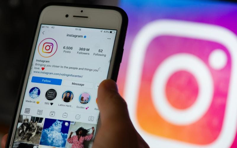 Πασίγνωστη influencer στα δίκτυα της ΑΑΔΕ – Τα κέρδη από τις αναρτήσεις