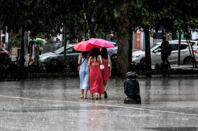 Επικίνδυνα καιρικά φαινόμενα τις επόμενες ημέρες, προειδοποιεί ο Κλέαρχος Μαρουσάκης