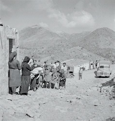 Κινητό ιατρείο. Κρήτη, 1945-1947