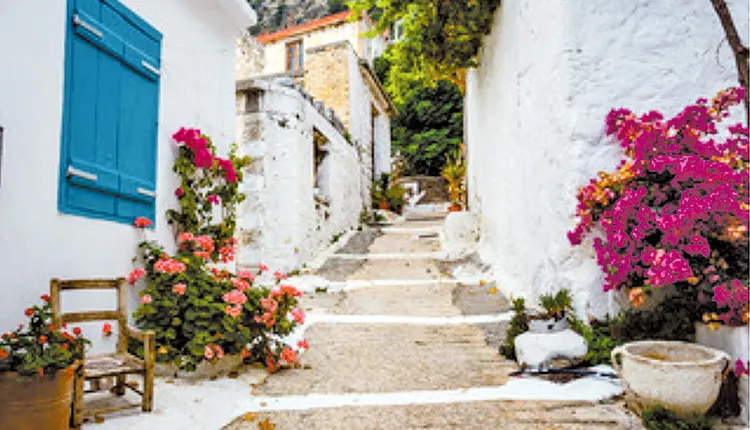 Kritsa: A Traditional Cretan Village Reminiscent of the Cyclades