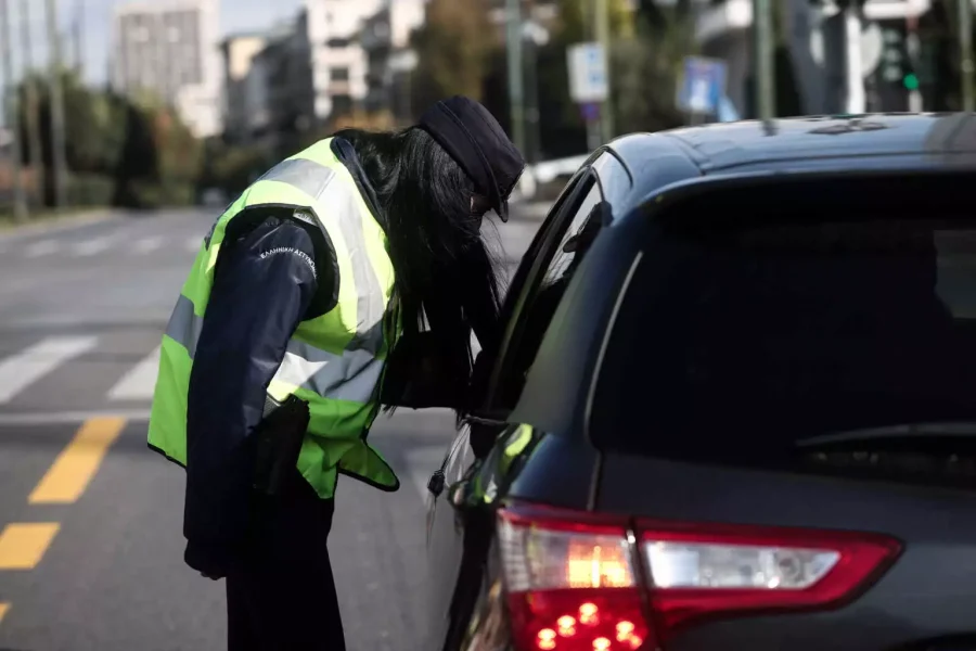 Τροχαία: Διενεργήθηκαν 10.979 έλεγχοι και βεβαιώθηκαν 3.358 παραβάσεις