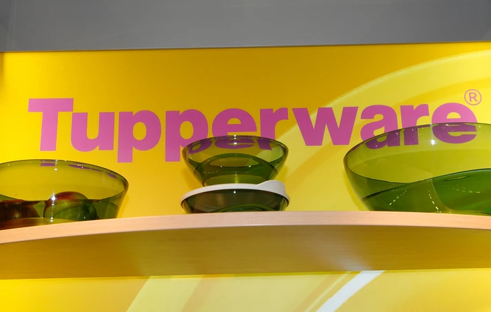 Η Tupperware γλίτωσε τον πλειστηριασμό – Τι συμφώνησε με τους δανειστές