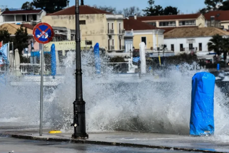 Ψυχρές αέριες μάζες φέρνει ο «Ωμέγα Εμποδιστής» – Έρχονται ισχυροί βοριάδες και πτώση θερμοκρασίας από την Τετάρτη