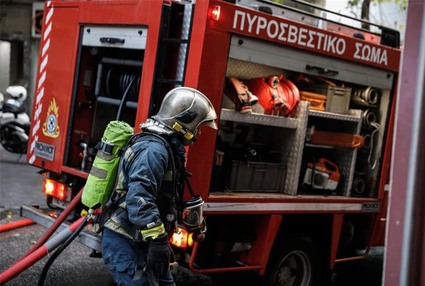 Σε ύφεση η φωτιά στον Τσούτσουρα