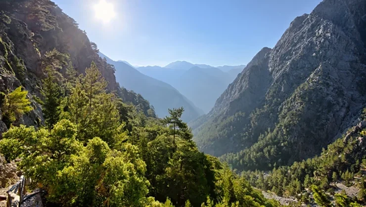 Όποιος προγραμμάτισε να διανύσει το Φαράγγι της Σαμαριάς το Σάββατο… να το ξεχάσει