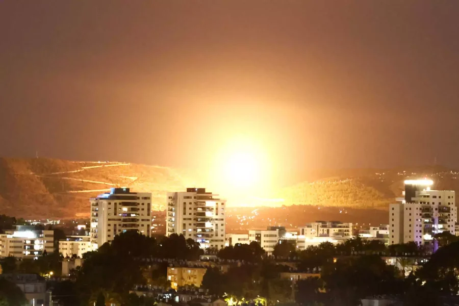 Το Ισραήλ ανακοίνωσε ότι έπληξε στρατιωτικούς στόχους στο Ιράν