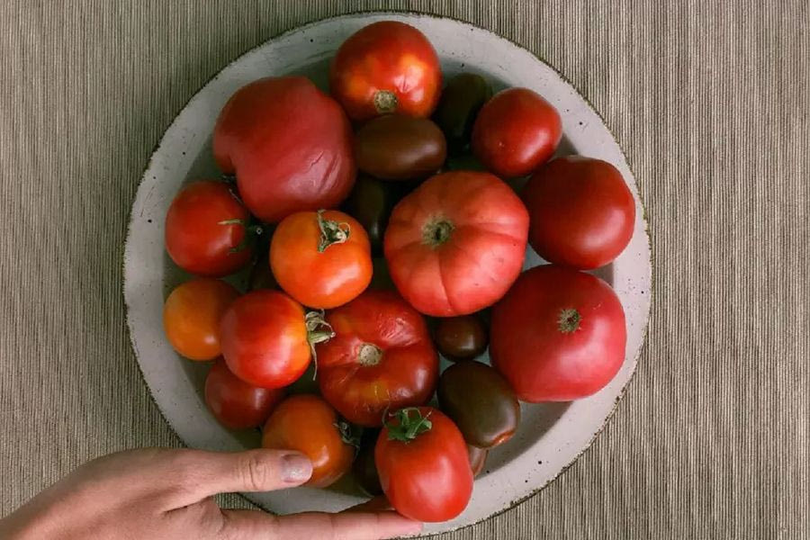 Προϊόντα «λουσμένα με δηλητήρια» πωλούνται σαν ελληνικά – Τι καταγγέλλουν Αγροτικοί Σύλλογοι από την Κρήτη