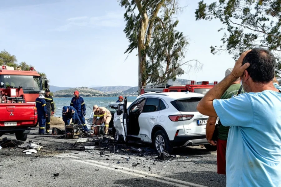 Βίντεο από τη μοιραία σύγκρουση έξω από το βενζινάδικο – Με 170 χλμ έτρεχε το ΙΧ που σκότωσε την 37χρονη μητέρα