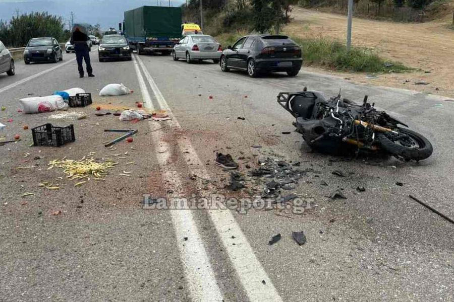 Λαμία: Μηχανή συγκρούστηκε με αγροτικό, νεκρός ο αναβάτης