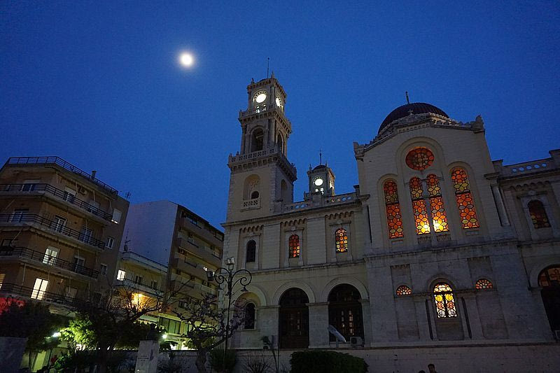 Άγιος Μηνάς, ο καβαλάρης του Μεγάλου Κάστρου – Χτιζόταν για 33 χρόνια με δωρεές και λαχεία