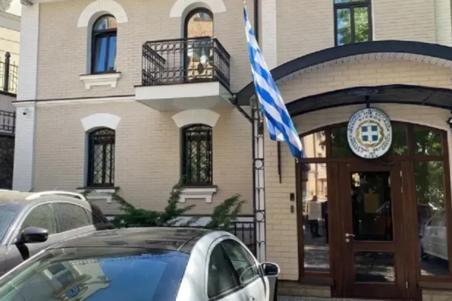 Ουκρανία: Κλείνει η ελληνική και η αμερικανική πρεσβεία υπό τον φόβο επίθεσης