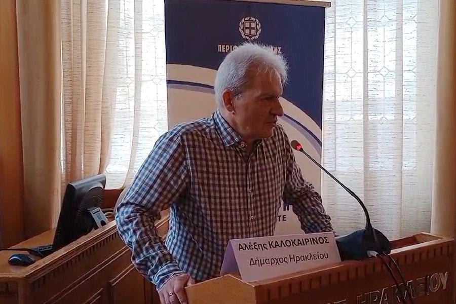 Αλέξης Καλοκαιρινός: «Έχει όντως αυξηθεί η βία; Ή είναι η ώρα να την πατήσουμε κάτω και να την εξαλείψουμε;»