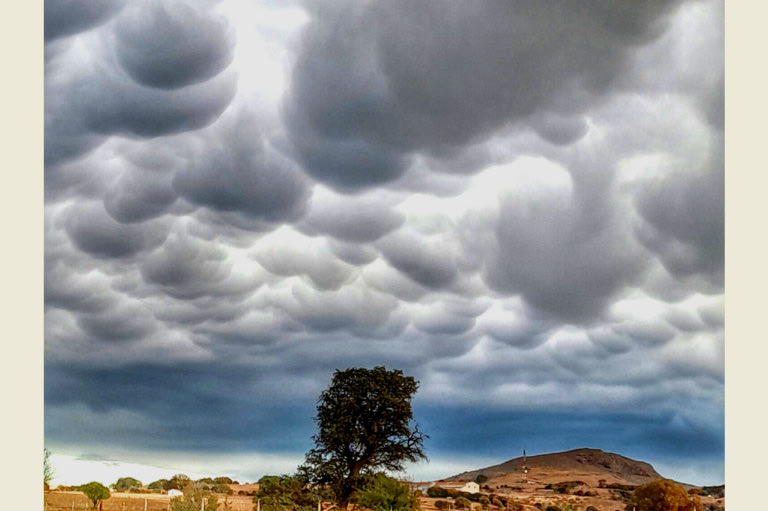 Σύννεφα mammatus στη Σαμοθράκη – Ένα σπάνιο θέαμα της φύσης