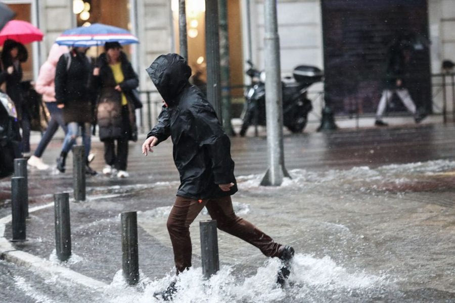 Χτύπησε το Ιόνιο η κακοκαιρία – Σοβαρά προβλήματα σε Κέρκυρα και Ζάκυνθο