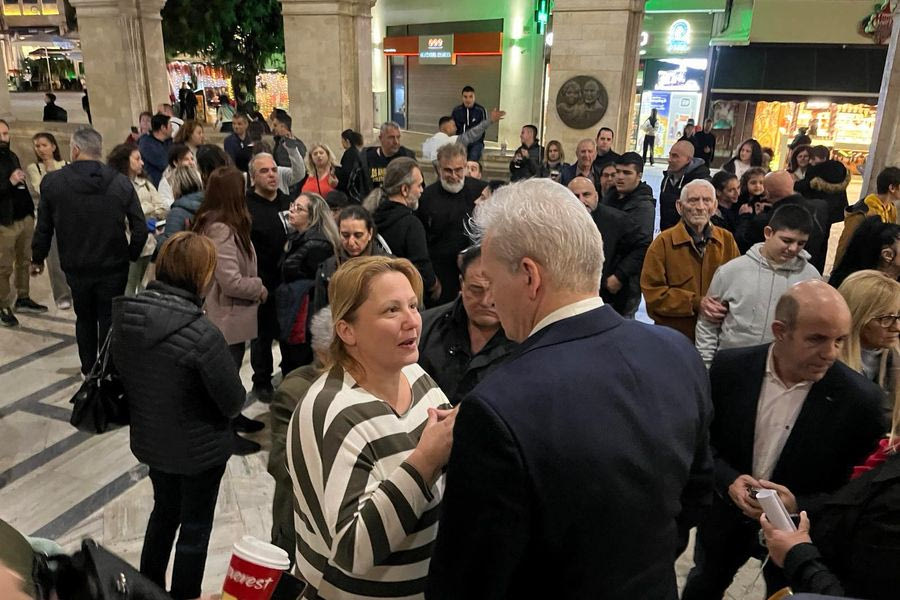 Στο πλευρό γονέων, εκπαιδευτικών και μαθητών του ΕΕΕΕΚ και του ΕΝΕΕΓΥΛ Ηρακλείου ο Αλέξης Καλοκαιρινός