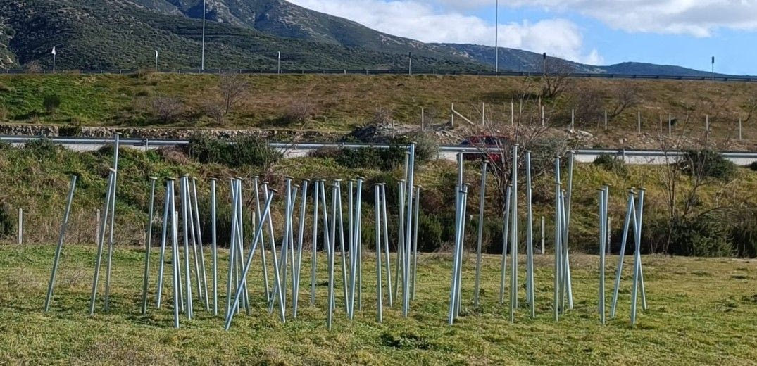 Ποιος και γιατί αφαίρεσαν τα 58 καρφιά από τα Τέμπη