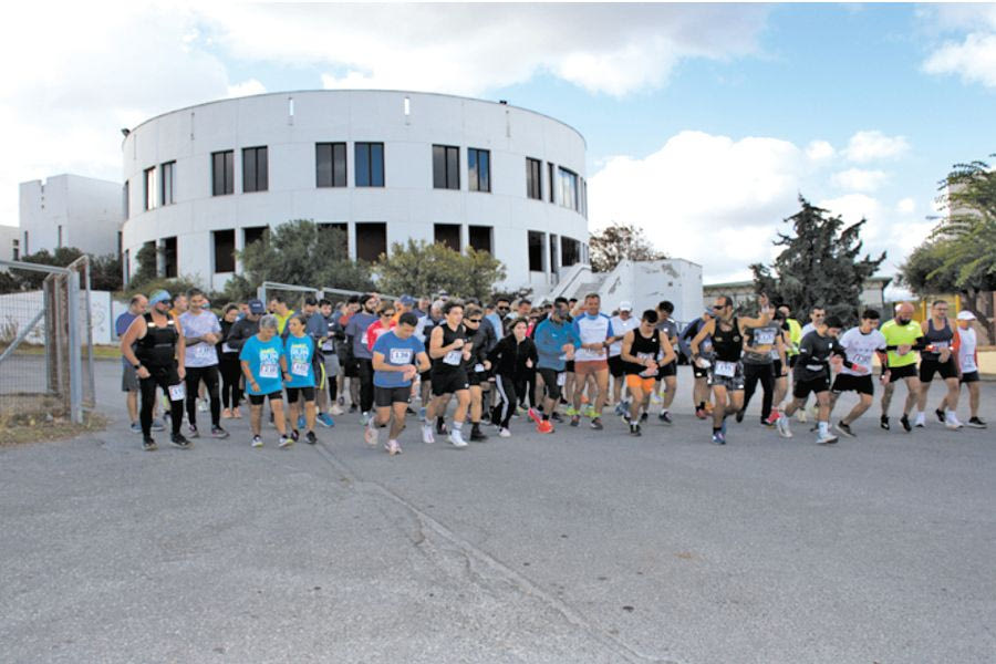 Σερπετσιδάκης και Φουρναράκη πρώτευσαν στον αγώνα του Πανεπιστημίου